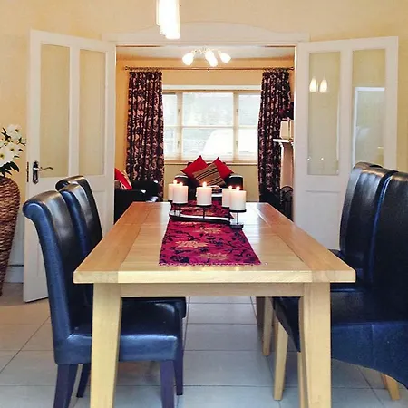 Holiday Homes - Eir031013-fyb