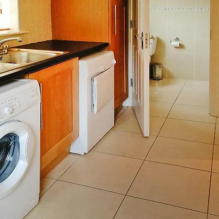 Holiday Homes - Eir031013-fyb